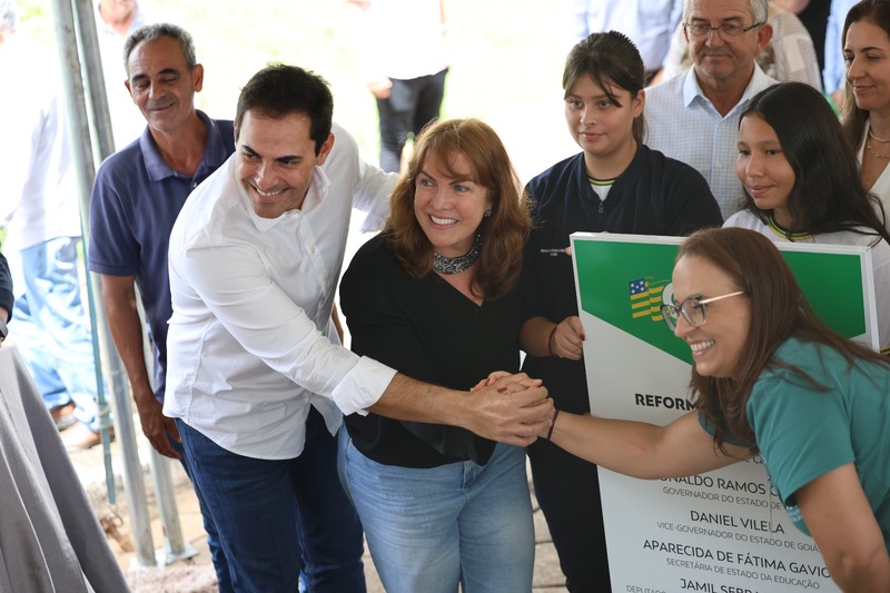 Fátima Gavioli e Jamil Calife entregam nova sede do CRE totalmente reformada e reforçam investimento histórico na educação